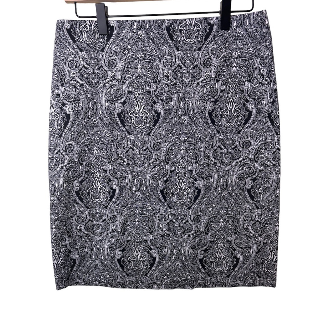 Talbots Women’s Pencil Skirt Black/White Paisley Print Size 8 Petite